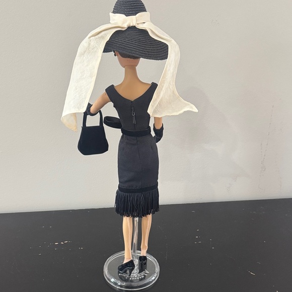 Vintage Madame Alexander Holly Golightly Audrey Hepburn Breakfast at Tiffany’s - Picture 4 of 7